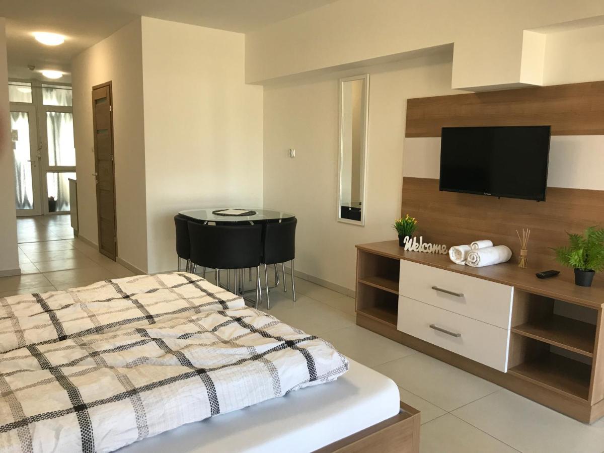 Apartmán Tisza Gyongye Apartmanhaz Segedín Exteriér fotografie